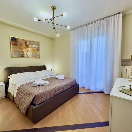 Salento Sweet Home - Obelisco Luxury Apartment Лечче Экстерьер фото