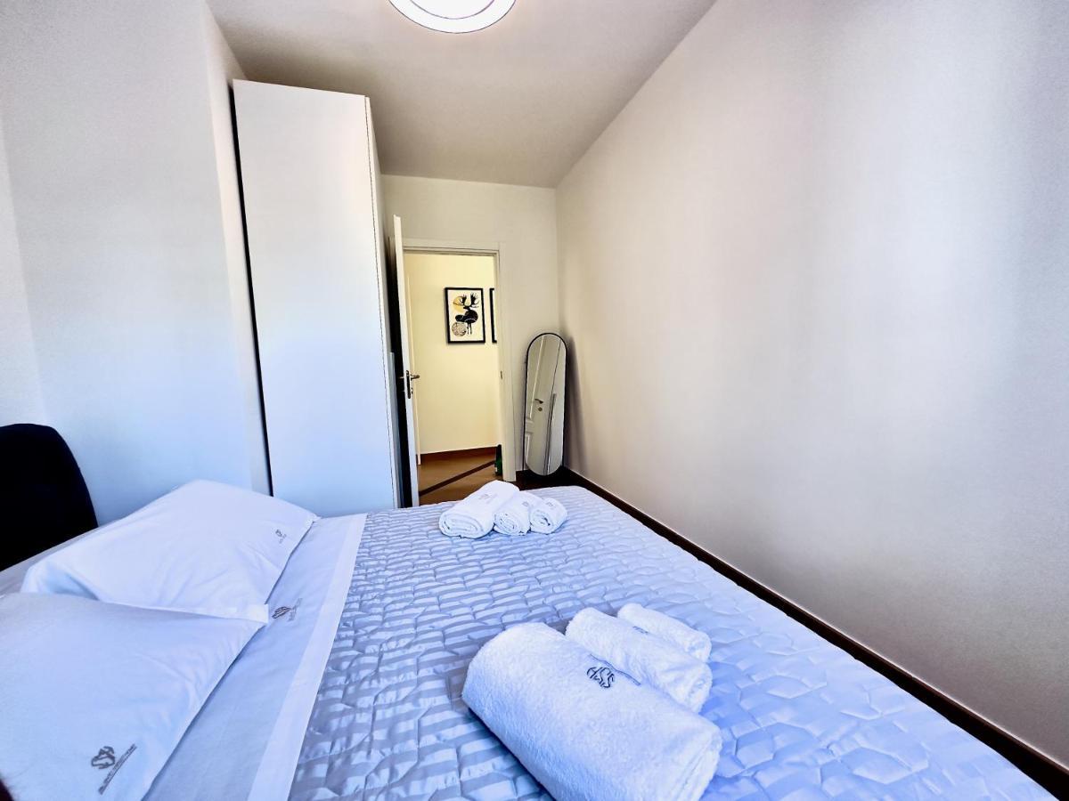 Salento Sweet Home - Obelisco Luxury Apartment Лечче Экстерьер фото